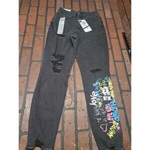 Tinseltown Hi-Rise The Mom Jeans Black Graphic 5/27